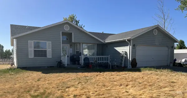 537 Smokey Mountain Dr, Jerome, ID 83338