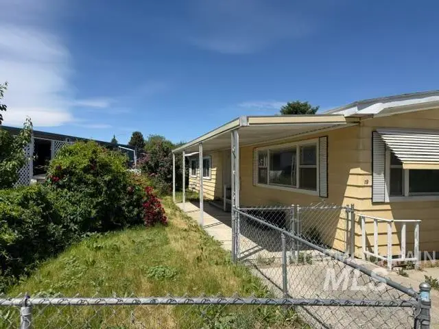 19 S Rose Cir, Meridian, ID 83642 - #2