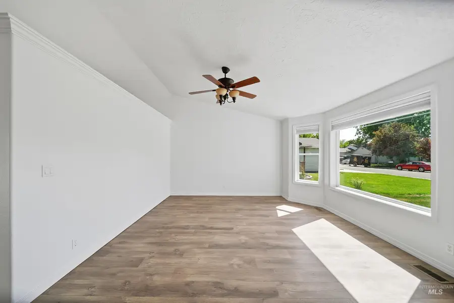 4766 N Bruxelles Dr, Boise, ID 83704 - #3