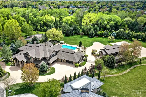 2042 N Vizcaya Place, Eagle, ID 83616