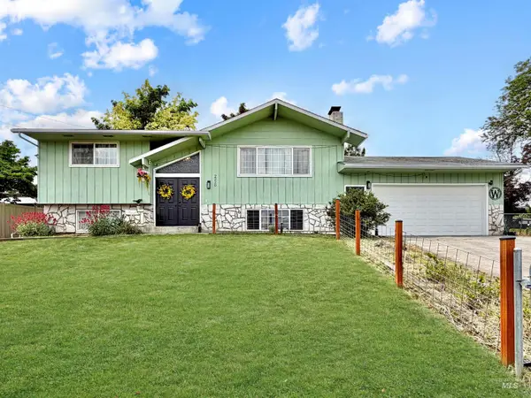 2220 Schaefer Drive, Clarkston, WA 99403