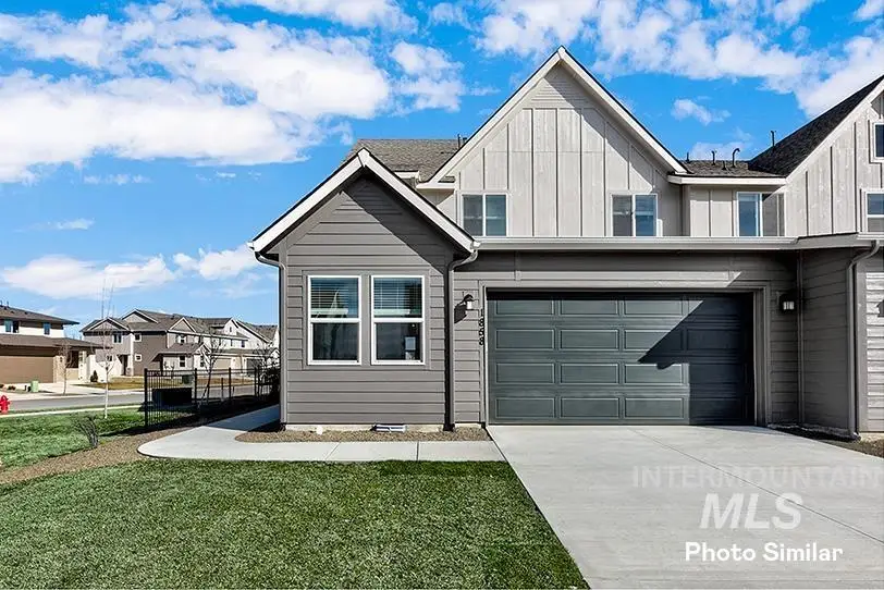 8215 W White Willow St, Eagle, ID 83616 - #1