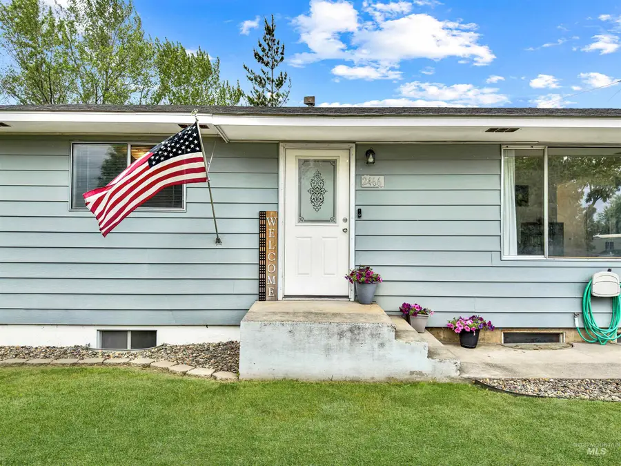 2466 19th St, Clarkston, WA 99403 - #3