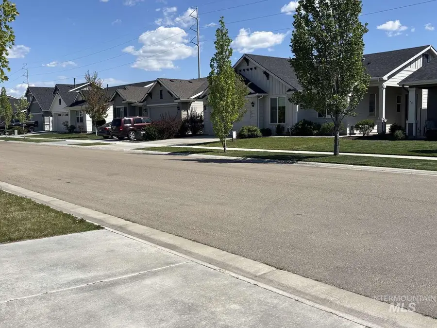 5773 W Riva Capri St, Meridian, ID 83646 - #3