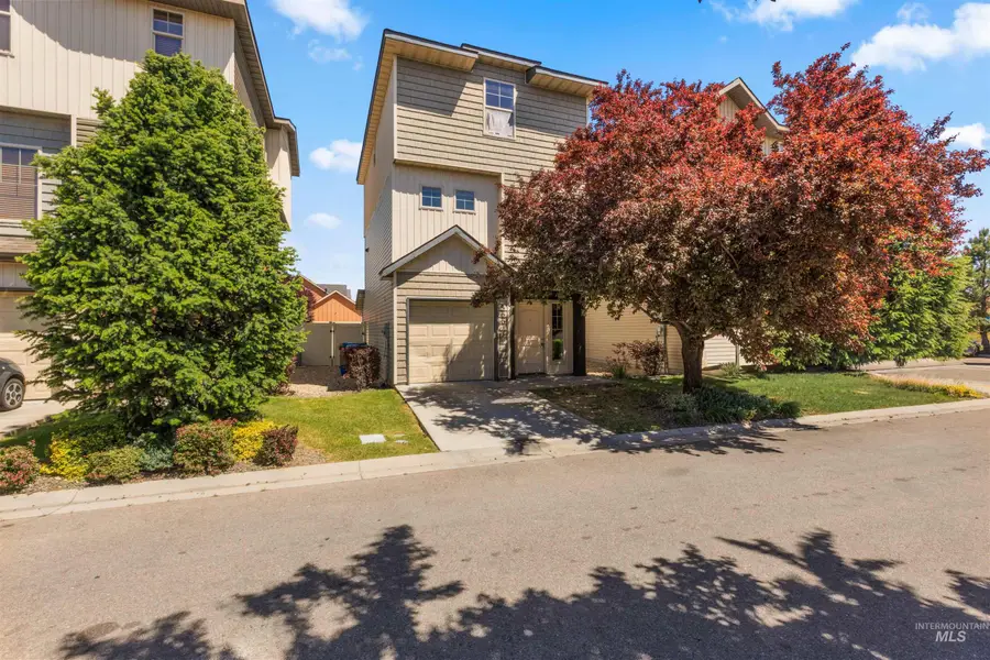 566 Pine Island Lane, Boise, ID 83709 - #2