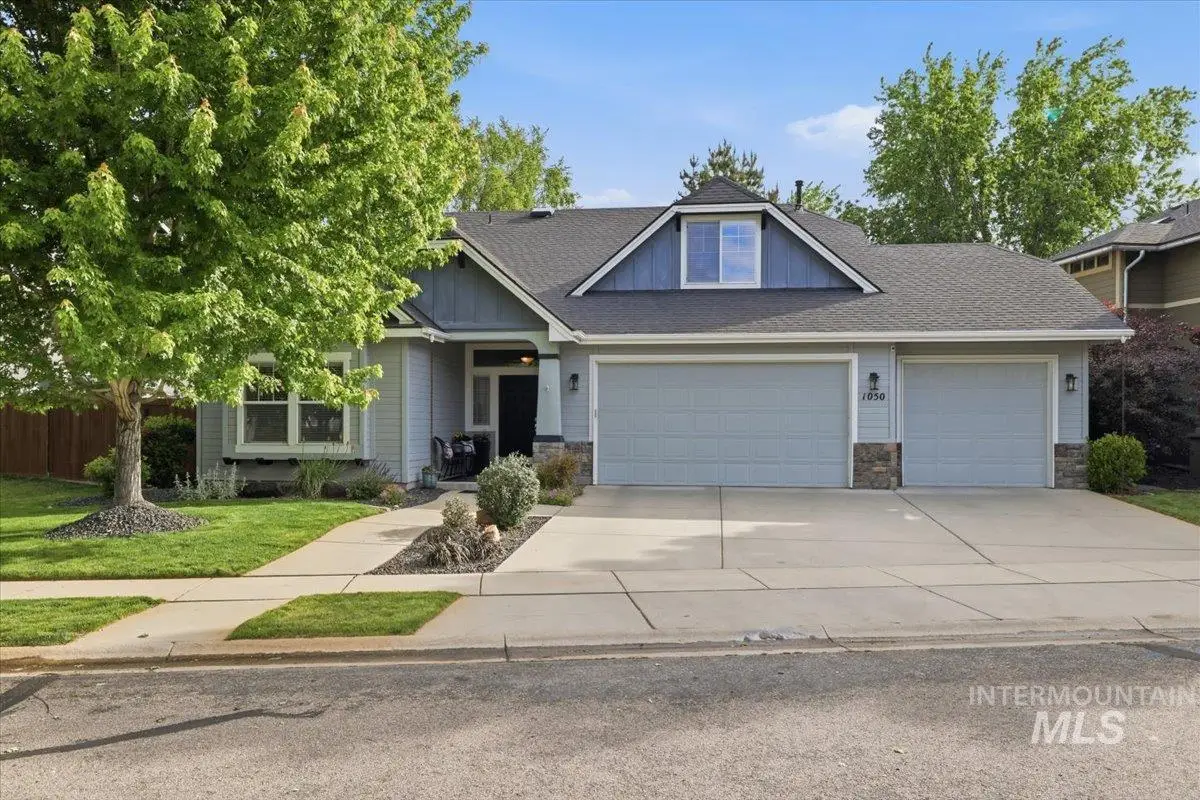 1050 E Legacy View Dr, Meridian, ID 83646 - #1