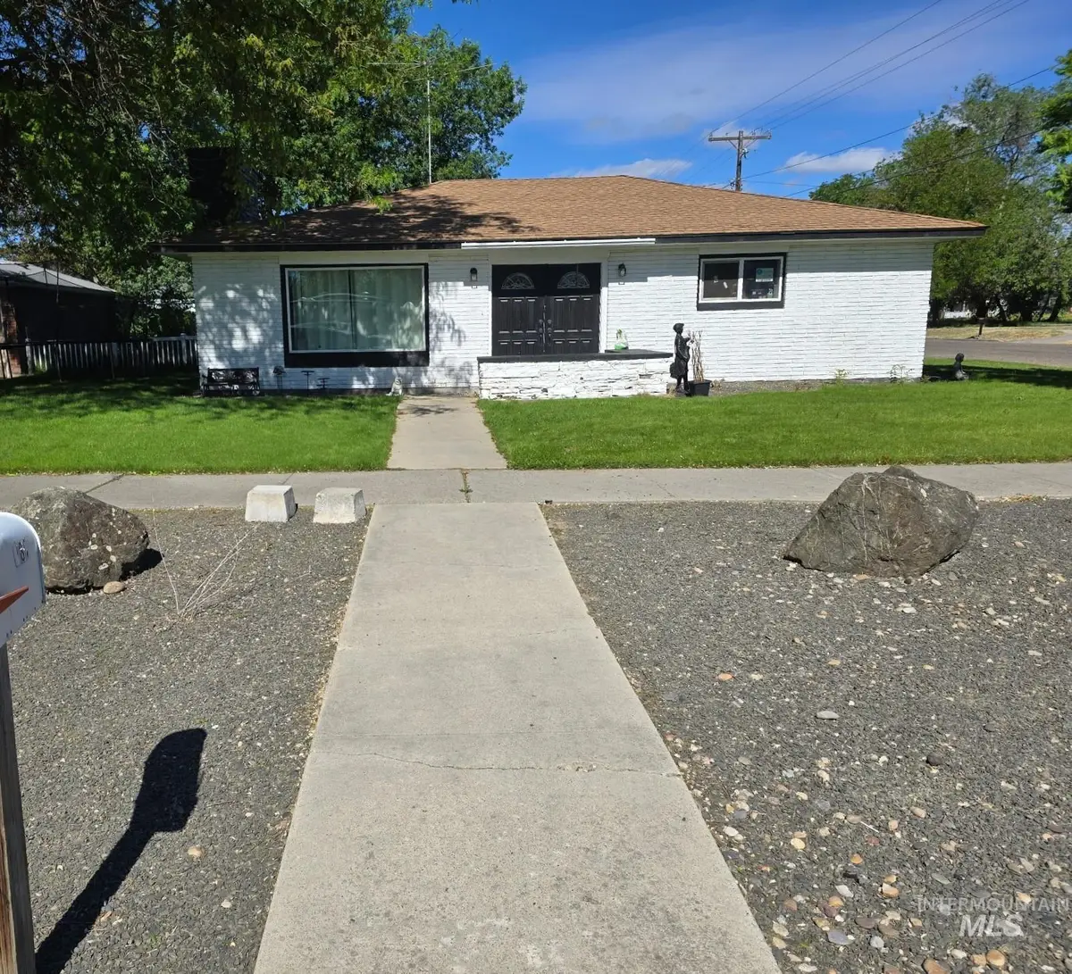 187 NW 3rd Street, Ontario, OR 97914 - #1