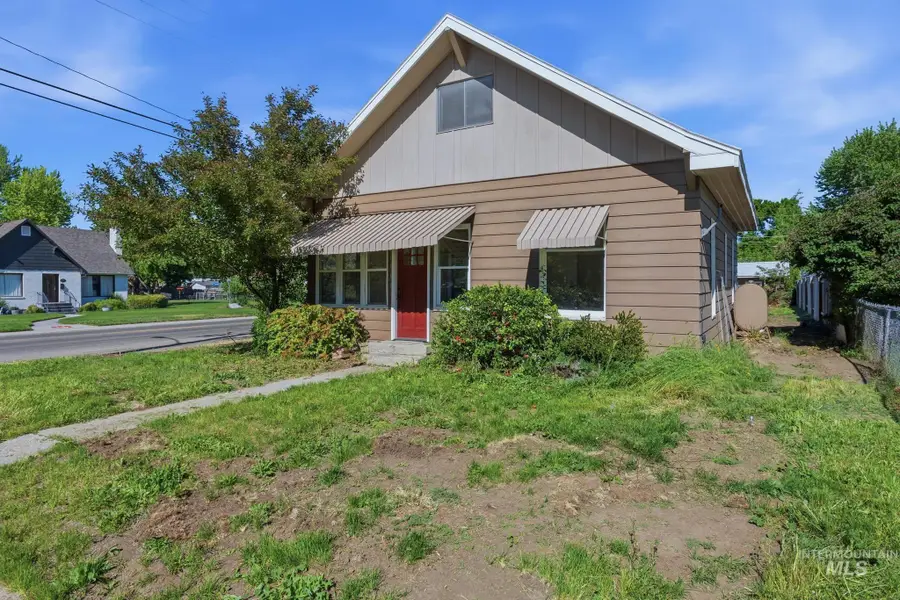 1114 W 4th St, Weiser, ID 83672 - #3