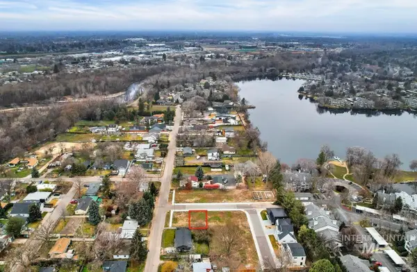 3018 N Water Run, Boise, ID 83703
