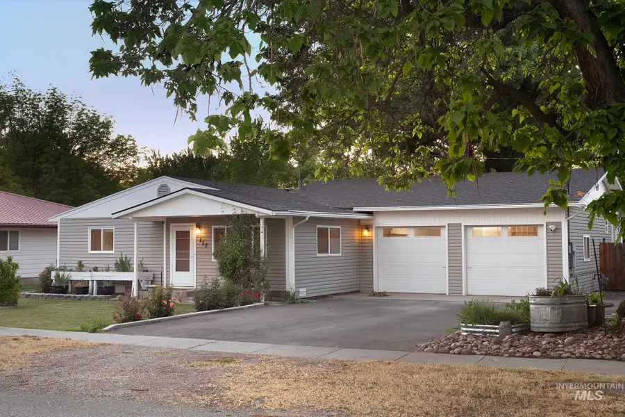 252 SE Boulevard, New Plymouth, ID 83655 - #2
