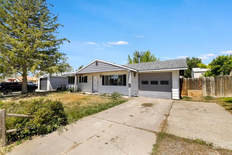 906 19th Avenue East, Jerome, ID 83338 - #2