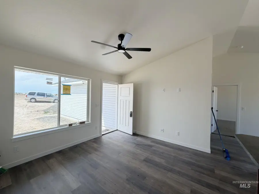 158 W 100 N, Jerome, ID 83338 - #2