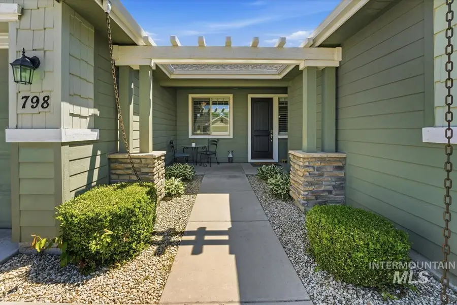 798 N Tullshire Way, Eagle, ID 83616 - #2