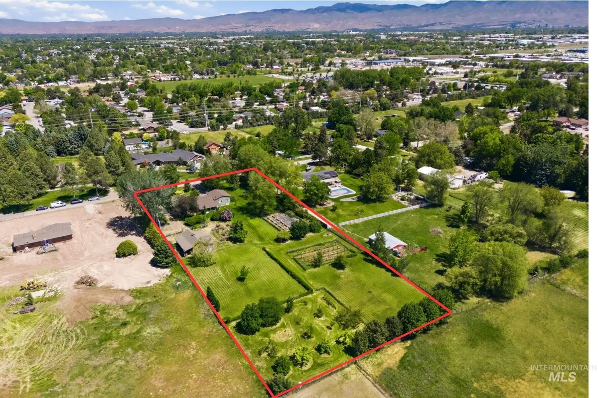 9409 W Burnett Dr, Boise, ID 83709 - #1
