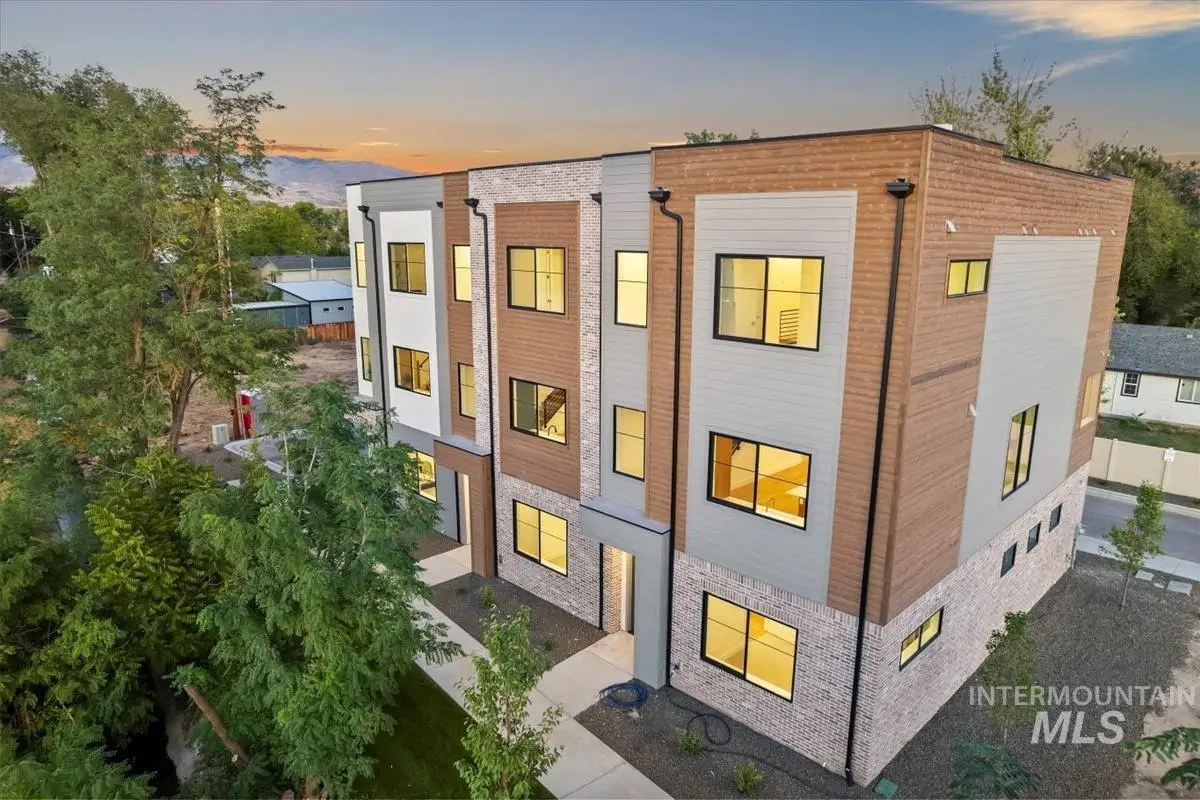 3243 W Moore Street, Boise, ID 83702 - #1
