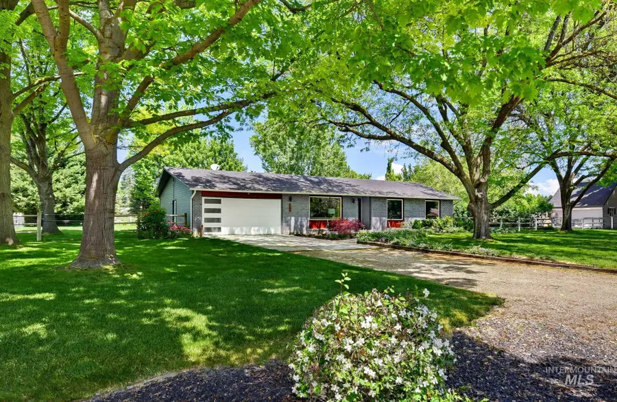 882 W Steeple View Dr, Eagle, ID 83616 - #3