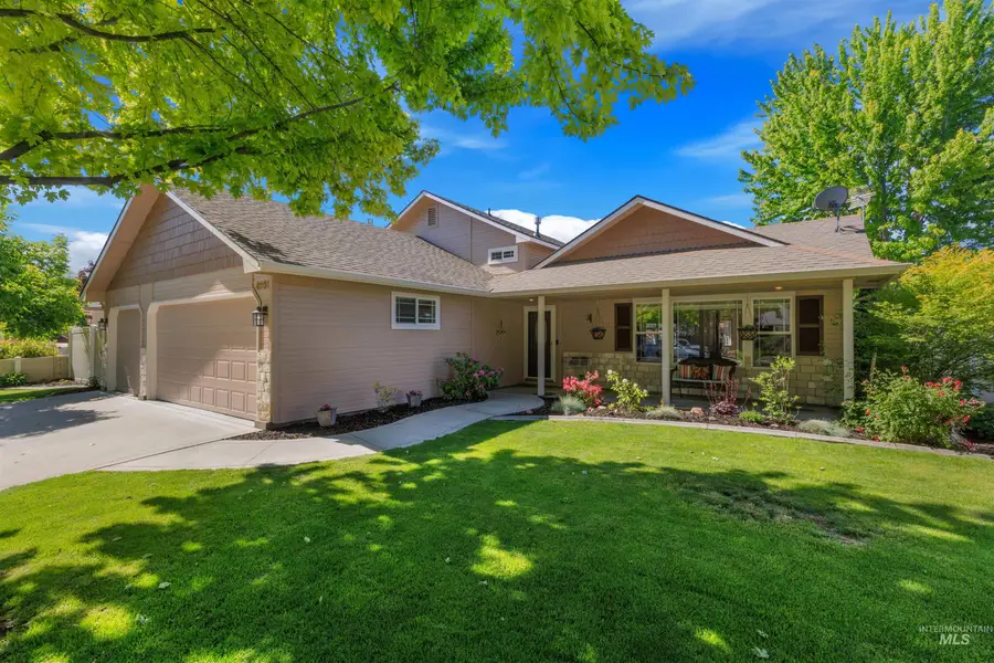4951 W Classic Dr, Meridian, ID 83646 - #3