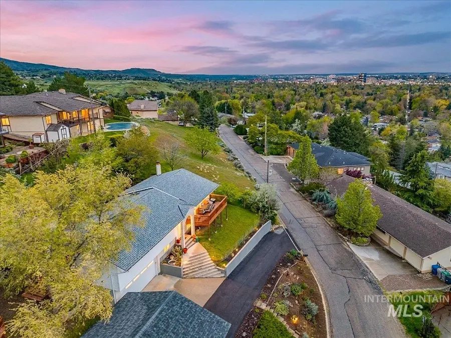 2624 N Hillway Dr, Boise, ID 83702 - #3