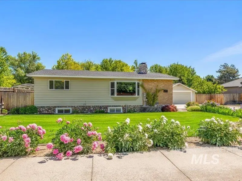 966 N Edgewood Ln., Eagle, ID 83616 - #1