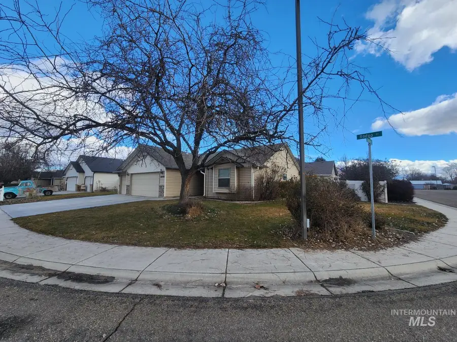 1000 N Rodeo St, Parma, ID 83660 - #3
