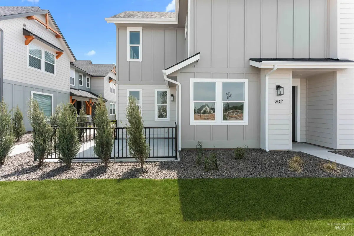 125 S Quincannon Ave, Star, ID 83669 - #1
