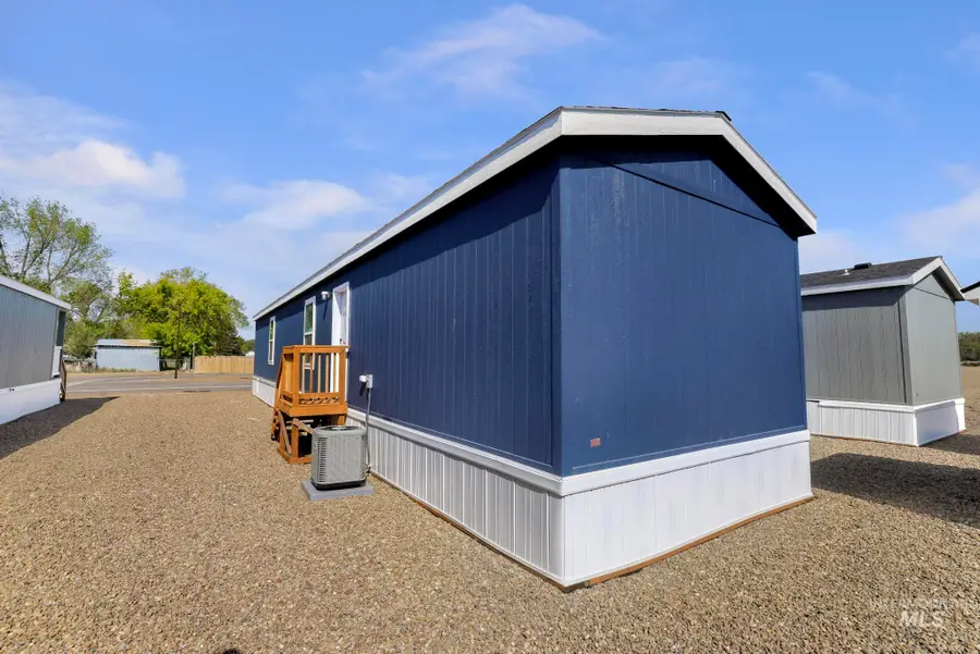 370 W 12th S #24, Mountain Home, ID 83647 - #3