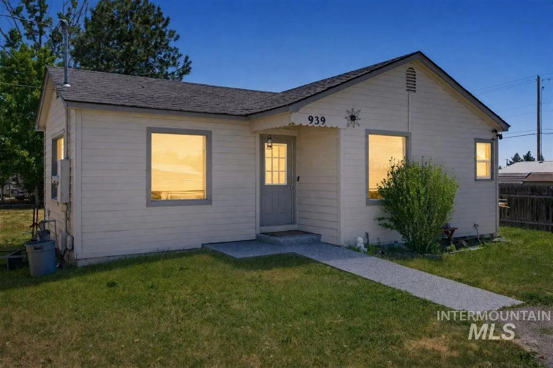 939 W Owyhee St, Kuna, ID 83634 - #1