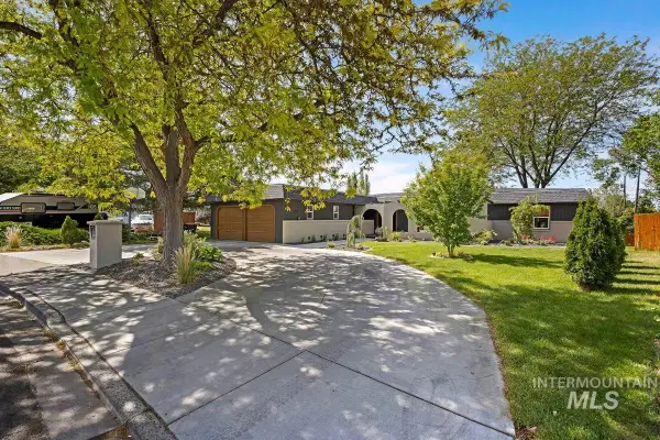 2174 Hillcrest Drive, Twin Falls, ID 83301
