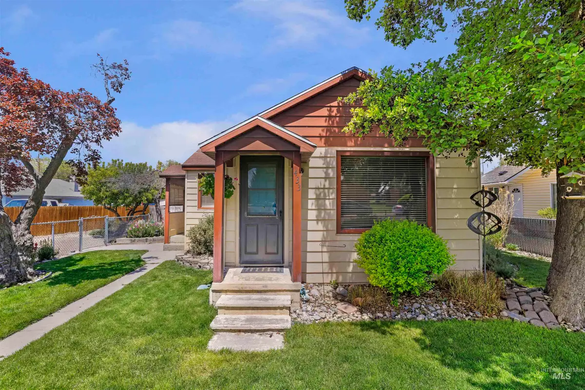 433 Gardner Ave, Twin Falls, ID 83301 - #1