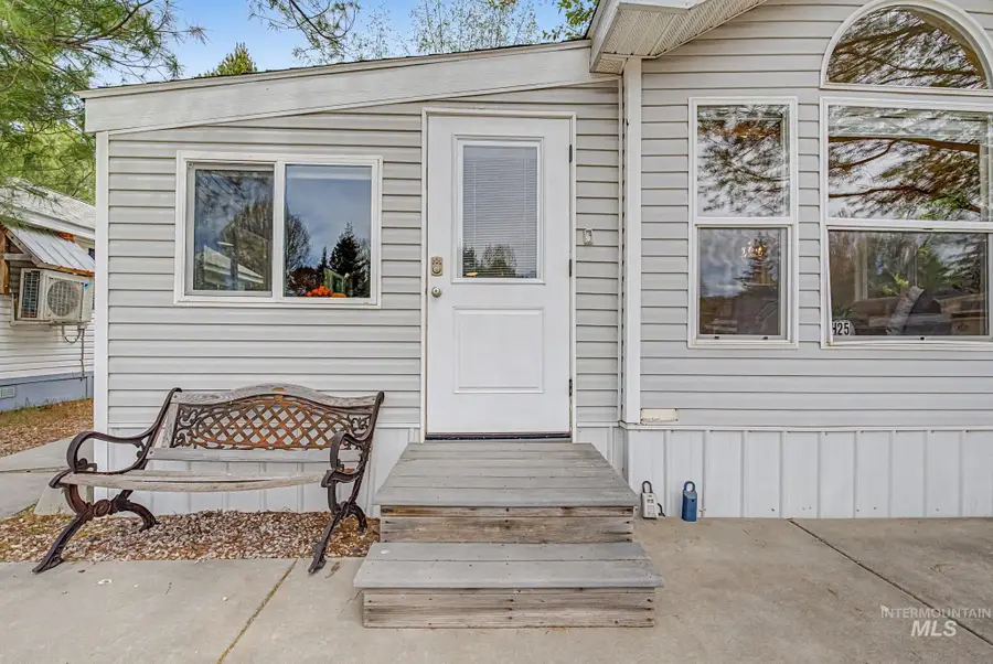 514 Sawyer St #H25, Cascade, ID 83611 - #3