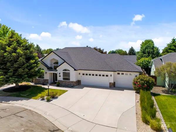 2423 N Robie Ave, Meridian, ID 83646