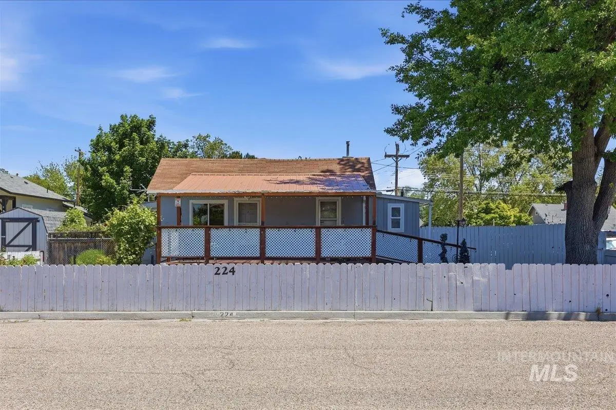 224 S Fern St, Nampa, ID 83686 - #1