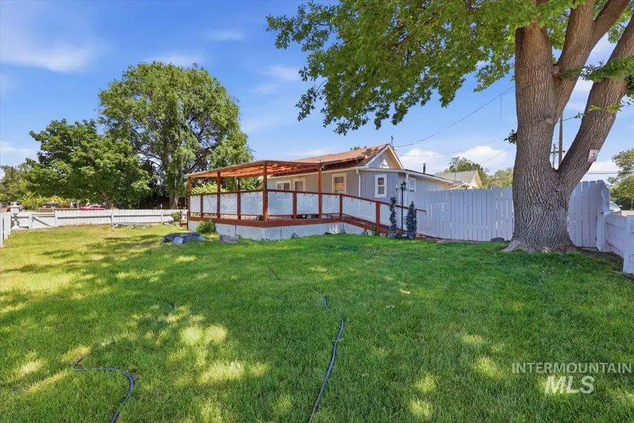 224 S Fern St, Nampa, ID 83686 - #2