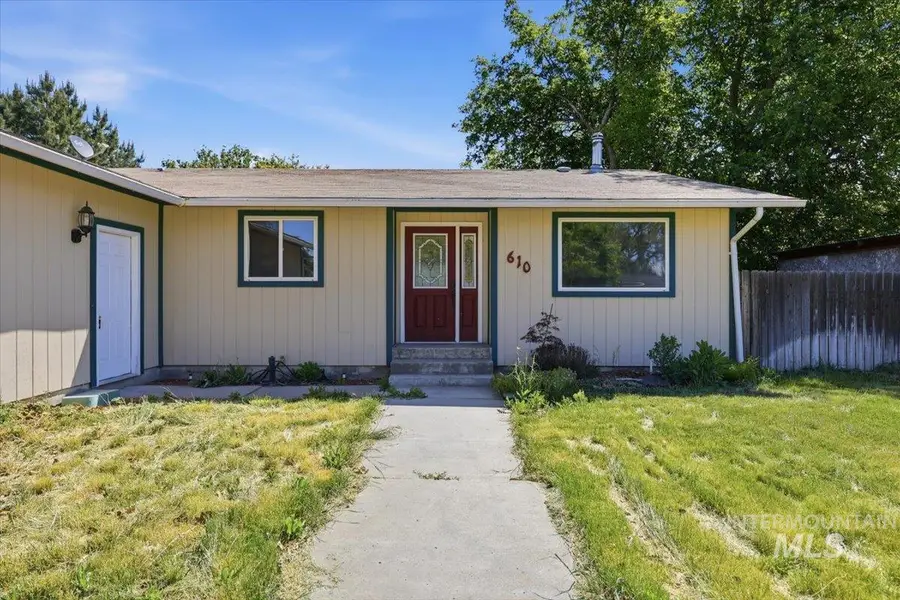 610 NW 16th Street, Ontario, OR 97914 - #2