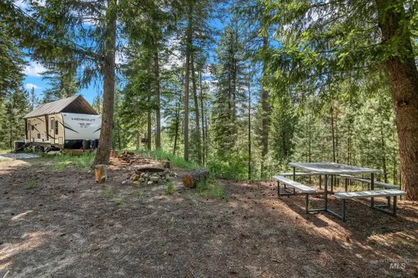 118 Spanish Loop, Idaho City, ID 83631