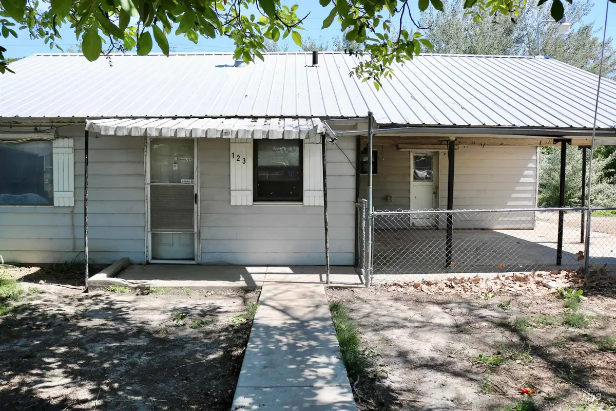 123 Ithaca, Caldwell, ID 83605 - #1
