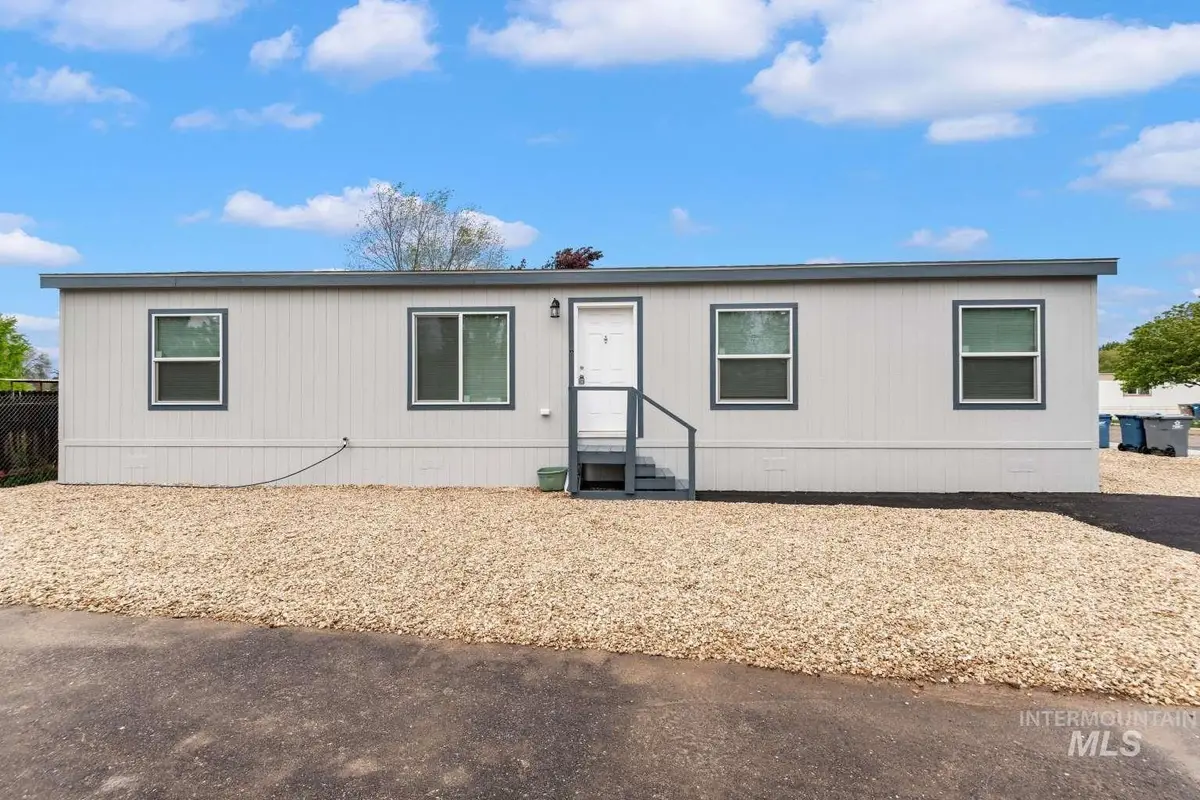 8143 N Andy Ln, Garden City, ID 83714 - #1