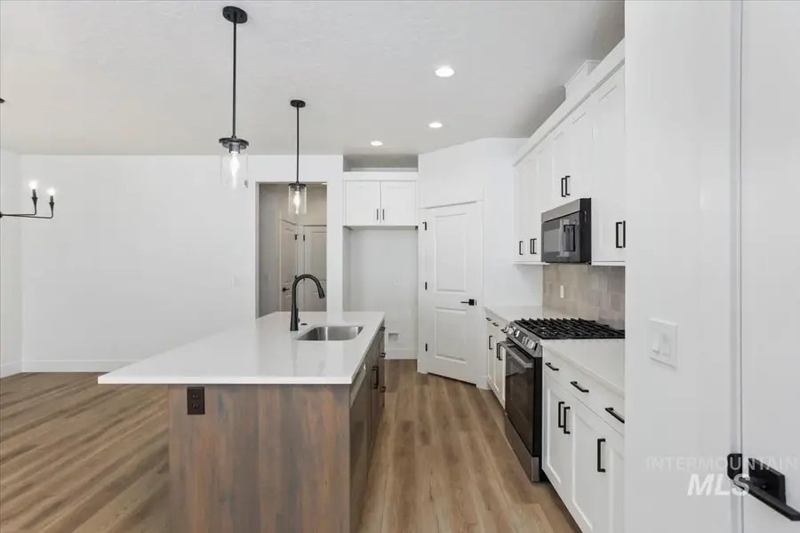 772 S Calhoun, Star, ID 83669 - #3