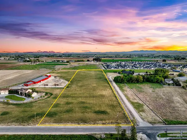 2461 Deer Flat Rd, Kuna, ID 83634