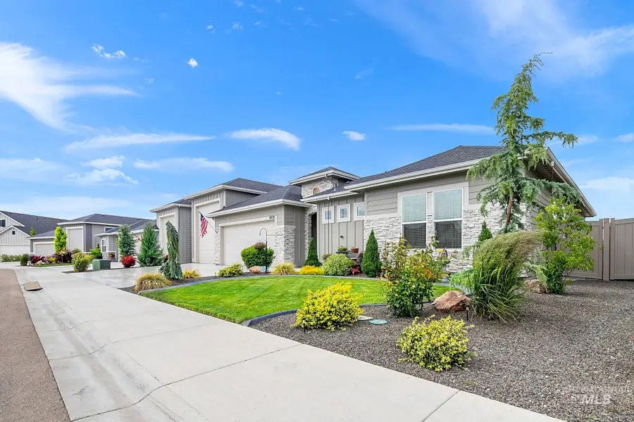 8834 E Snow Drop St, Nampa, ID 83687 - #2