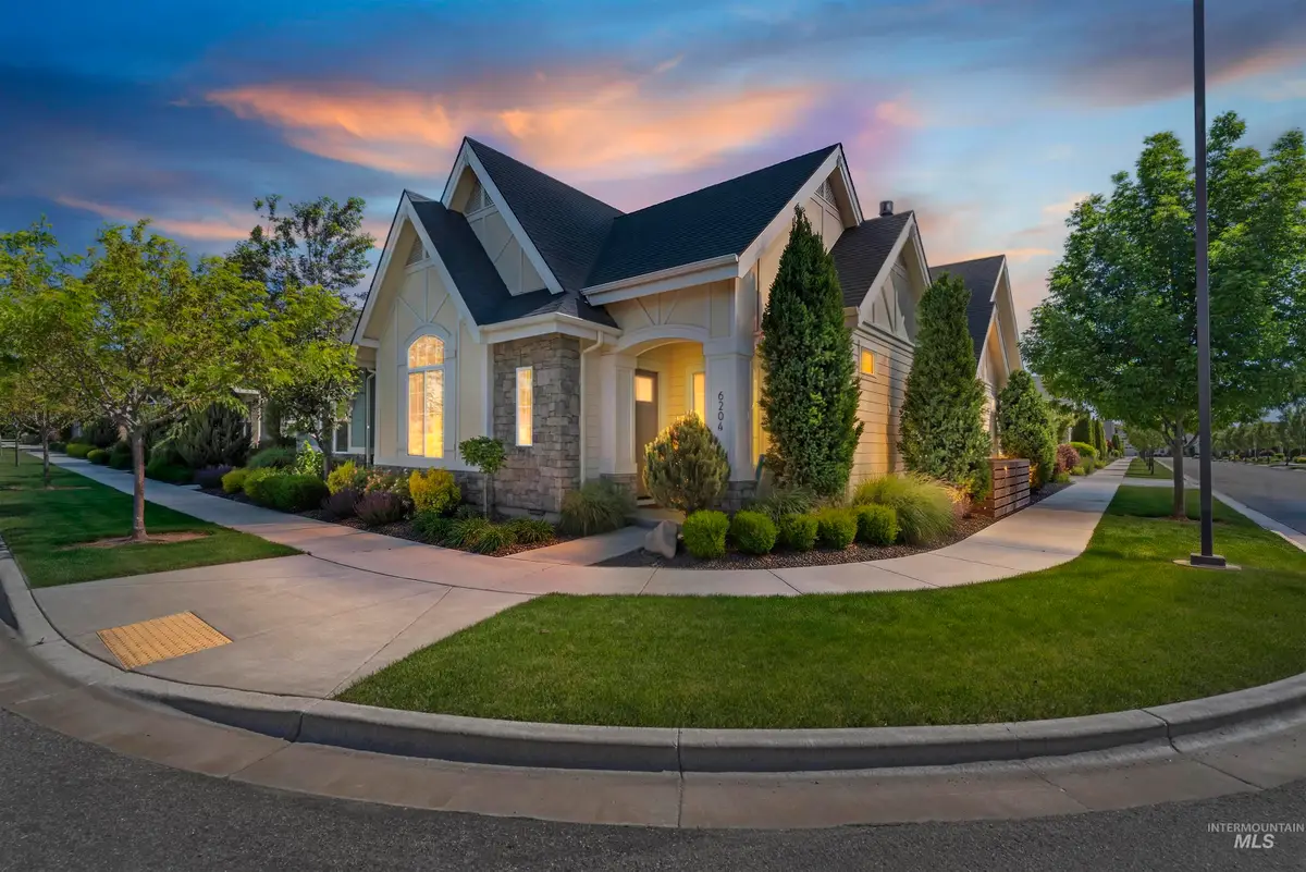 6204 N Mitchum Ln, Meridian, ID 83646 - #1