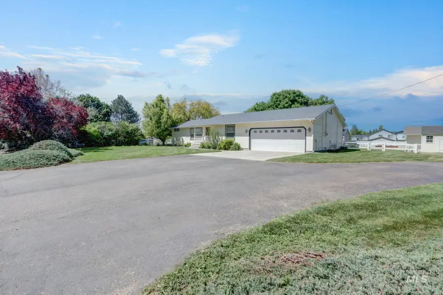 907 52nd St, Nampa, ID 83687 - #2