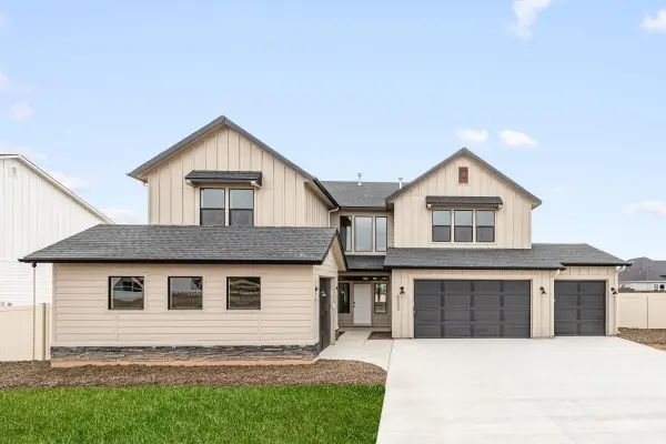 8260 E Presley Ct, Nampa, ID 83687