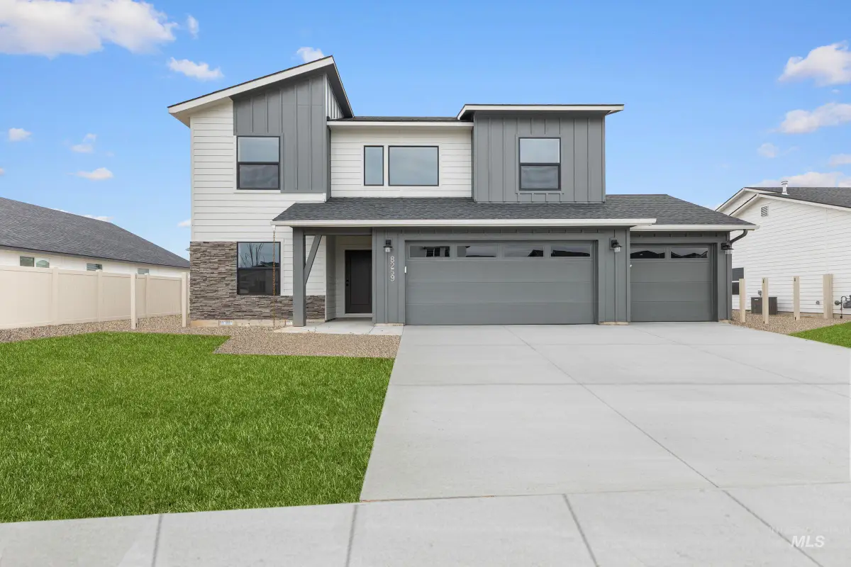 5275 E Phelps Lake Dr, Nampa, ID 83687 - #1