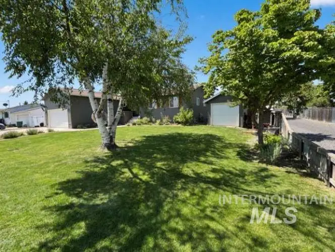 3732 17th St, Lewiston, ID 83501 - #2