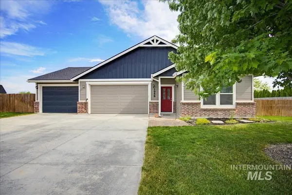 1958 Yellow Pine Dr, Middleton, ID 83644