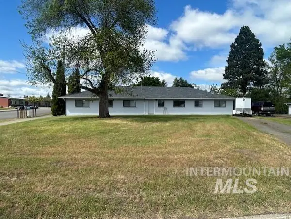 804 Lewiston St, CottonWood, ID 83522