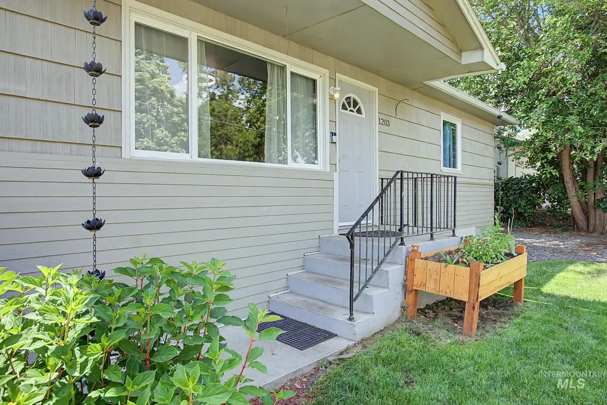 1203 20th Avenue, Clarkston, WA 99403 - #1