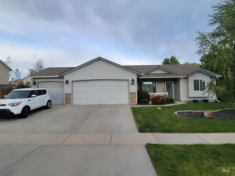 252 Archer Rd, Middleton, ID 83644 - #2