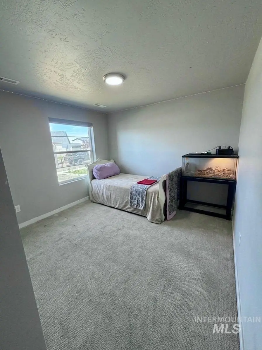 7767 E E Flyway St, Nampa, ID 83687 - #3